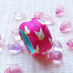 ��тʂ�-�Ԗ͗l